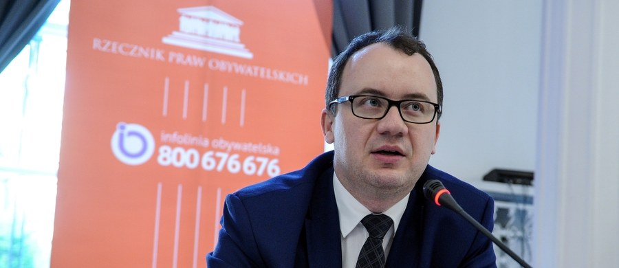 Rzecznik Praw Obywatelskich Adam Bodnar zaskarżył do Trybunału Konstytucyjnego przepisy, które umożliwiły przenoszenie prokuratorów na niższe szczeble prokuratury. Reorganizacja prokuratury stała się podstawą do całkowicie arbitralnej weryfikacji kadrowej - ocenił.