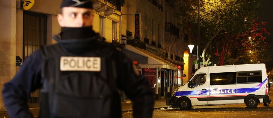 Skandal wokół szokujących informacji o braku reakcji patroli wojskowych w czasie serii zamachów terrorystycznych w Paryżu w listopadzie ubiegłego roku. Francuski tygodnik "Le Nouvel Observateur" ujawnia, że policjanci bezskutecznie błagali żołnierzy o pomoc.