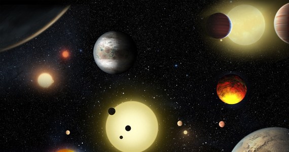 NASA ogłosiła największą w historii kolekcję nowo odkrytych planet pozasłonecznych. Poinformowała o tym, że w ciągu najnowszego etapu swej misji teleskop Keplera zauważył 1284 planety, których istnienie udało się już potem niezależnie potwierdzić. Wśród nich jest co najmniej 9 planet porównywalnych do Ziemi, które krążą w takiej odległości od swoich gwiazd, że potencjalnie mogłoby powstać na nich życie. 