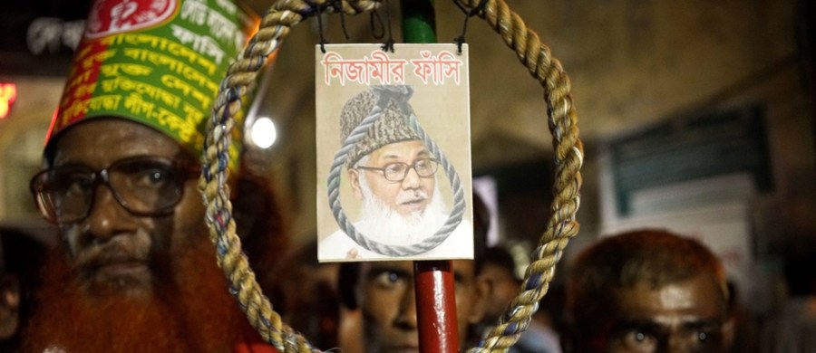 W Bangladeszu wykonano wyrok śmierci na przywódcy największej partii fundamentalistów islamskich, Dżamaat-i-Islami. Motiur Rahman Nizami został skazany na karę śmierci za zbrodnie wojenne popełnione w czasie wojny o niepodległość Bangladeszu w 1971 r. Jak poinformowały miejscowe media, 73-letni Nizami został powieszony w więzieniu w Dhace.