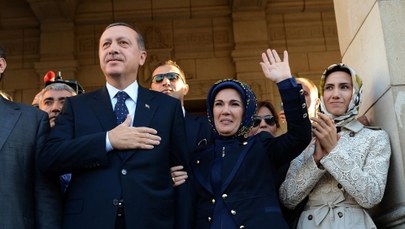 6 tys. gości na ślubie córki prezydenta Erdogana. Świadkiem - odchodzący premier