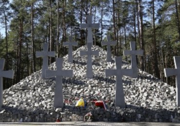 Prezydent Ukrainy oddał hołd Polakom pochowanym w Bykowni