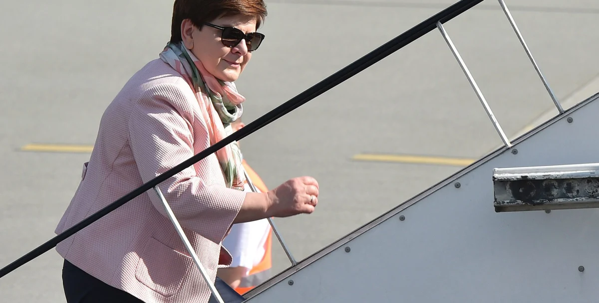 Przepychanki w sprawie wyjścia z kryzysu wokół Trybunału Konstytucyjnego, odpowiedź Platformy Obywatelskiej na audyt PiS-u oraz podsumowanie pół roku rządu Beaty Szydło. Tak będzie wyglądał rozpoczynający się tydzień w polskiej polityce - przewiduje dziennikarz RMF FM Grzegorz Kwolek.