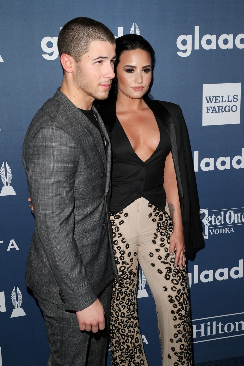 Demi Lovato i Nick Jonas wzięli udział w popularnym programie “Carpool Karaoke" prowadzonym przez Jamesa Cordena. 
