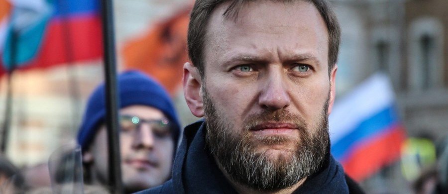 Rosyjski opozycjonista Aleksiej Nawalny wraz z kilkoma współpracownikami z Fundacji Walki z Korupcją został napadnięty przez grupę Kozaków przed lotniskiem w Anapie w Kraju Krasnodarskim na południu Rosji. Nagranie z incydentu zostało zamieszczone na koncie Nawalnego na Twitterze. 