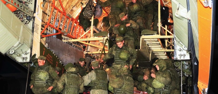 Zielone ludziki na Krymie? Nic podobnego. Rosja oficjalnie przyznaje, że dwa lata temu przed aneksją przerzuciła na Krym 9 tysięcy żołnierzy z najlepszych jednostek. 