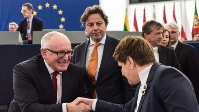 O wzajemnej nieufności Polski i Brukseli. Nasza pozycja słabnie, korzystają przeciwnicy