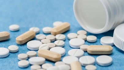 Niepokojący raport dotyczący antybiotyków