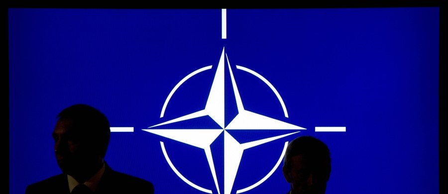 Polska spuszcza z tonu. Witold Waszczykowski deklaruje, że jest "otwarty na argumenty" w sprawie spotkania z Rosją przed szczytem NATO w Warszawie, a kilka batalionów na wschodniej flance jego zdaniem "na dzisiaj wystarczy”. Jeszcze niedawno zdecydowanie sprzeciwialiśmy się posiedzeniu Rady NATO-Rosja przed szczytem w Warszawie i chcieliśmy stałych baz NATO w Polsce. 