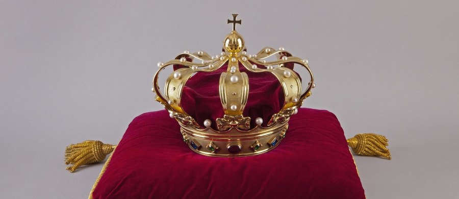 Były król Rumunii Michał, zdetronizowany w 1947 roku przez komunistów, zwrócił się do władz z prośbą o zwolnienie z płacenie podatku od nieruchomości od zamku w zachodniej Rumunii, ponieważ jest weteranem wojennym - poinformowała rodzina królewska.
