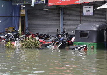 Pół miliona ludzi uciekło przed powodziami na Sri Lance
