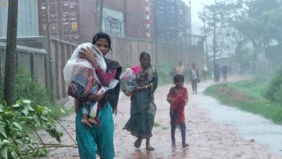 Bangladesz: 11 ofiar śmiertelnych cyklonu, 500 tys. ewakuowanych