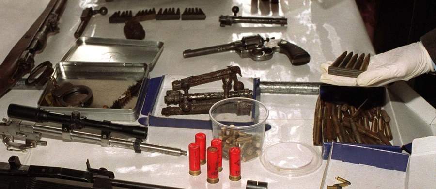 Albańska policja odkryła potężny arsenał broni w stołecznej Tiranie i mieście Korcza na południowym wschodzie kraju. W sprawie aresztowano dwie osoby. Broń była przeznaczona do sprzedaży w kraju i za granicą.