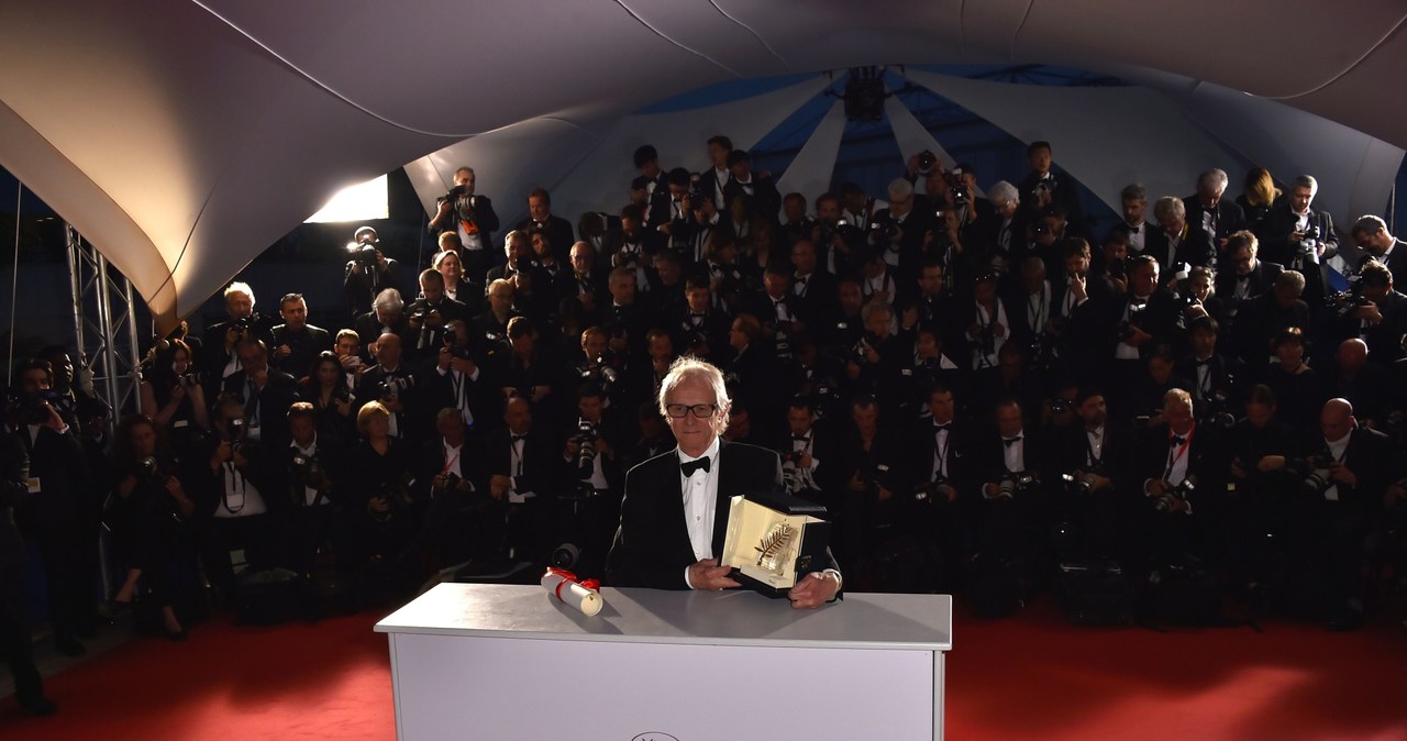 Złotą Palmę 69. festiwalu w Cannes otrzymał film "Ja, Daniel Blake" brytyjskiego reżysera Kena Loacha. Grand Prix festiwalu trafiło do filmu Xaviera Dolana "It’s Only the End of the World". Ceremonia zakończenia festiwalu odbyła się w niedzielę, 22 maja.