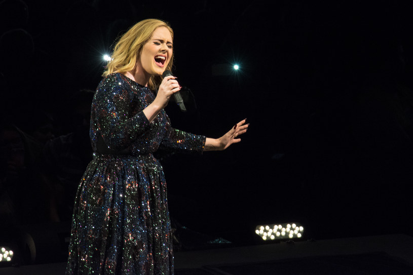 Podczas niedzielnej (22 maja) gali Billboard Music Awards premierę miał najnowszy teledysk Adele - "Send My Love (To Your New Lover)". Klip możecie już zobaczyć poniżej.