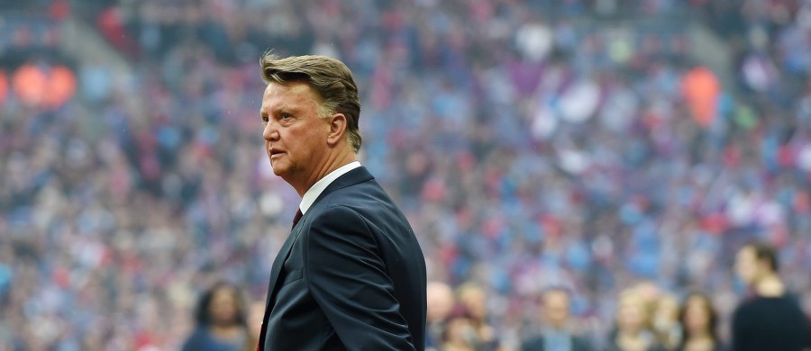 Trener Manchesteru United Holender Louis van Gaal został zwolniony - poinformował klub angielskiej ekstraklasy piłkarskiej. Według serwisu bbc.com, jego miejsce zajmie Portugalczyk Jose Mourinho.