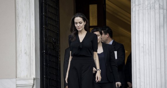 Czołowa gwiazda Hollywood Angelina Jolie została mianowana profesorem wizytującym na prestiżowej brytyjskiej uczelni London School of Economics. Jolie ma prowadzić zajęcia ze studentami w ramach nowego programu studiów magisterskich "Kobiety, Pokój i Bezpieczeństwo".