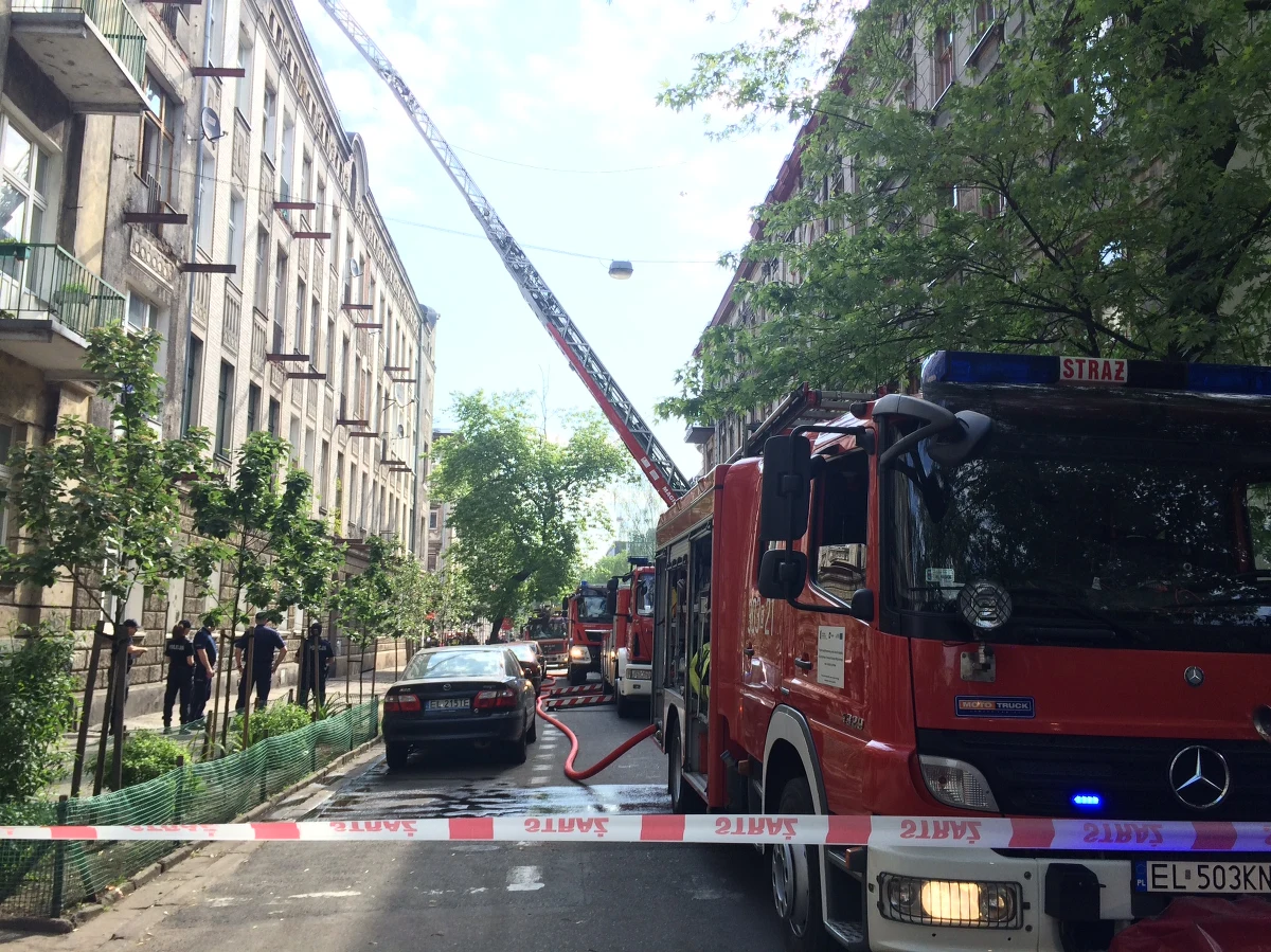 Pięć z sześciu osób poszkodowanych w pożarze kamienicy przy ulicy Gdańskiej w Łodzi trafiło do szpitali. Wszyscy będą na obserwacji, bo jest podejrzenie, że mogli podtruć się dymem. Wśród poszkodowanych jest dwoje dzieci. 