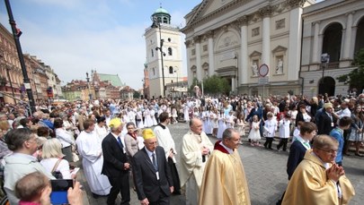 Kard. Nycz: Eucharystia jest znakiem jedności i miłości 