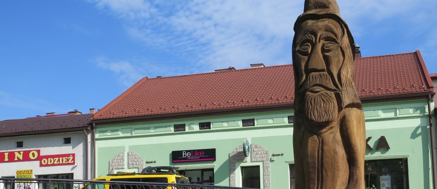 Ustrzyki Dolne były Twoim Miastem w Faktach RMF FM! To piękne, położone w Bieszczadach miasteczko znane jest jako zimowa stolica Podkarpacia. Razem z naszym reporterem odkrywaliśmy urokliwe zakątki tego miejsca.