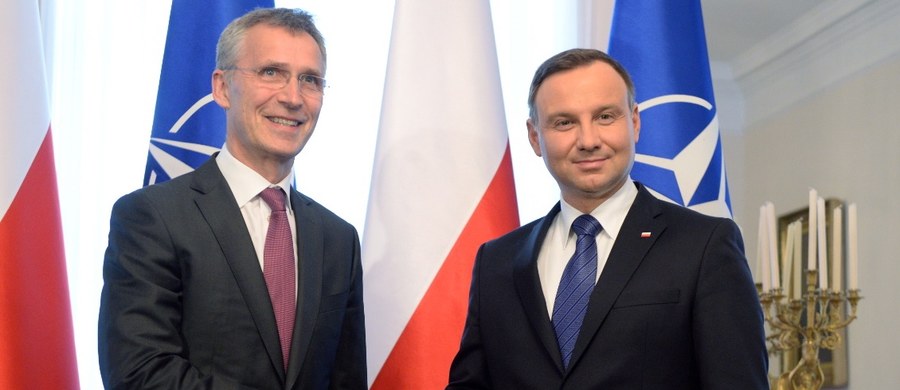 Polsce jako gospodarzowi szczytu NATO zależy, by miał on charakter wszechstronny, by odpowiedział na wszystkie wyzwania - powiedział prezydent Andrzej Duda, który w Warszawie spotkał się z sekretarzem NATO Jensem Stoltenbergiem ."Trwają w tej chwili ostatnie ustalenia pomiędzy państwami członkowskimi co do ostatecznych postanowień, jakie zapadną na szczycie" - zdradził. 