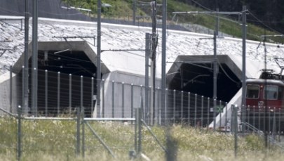 W Szwajcarii otwarto najdłuższy tunel świata. Ma 57 km