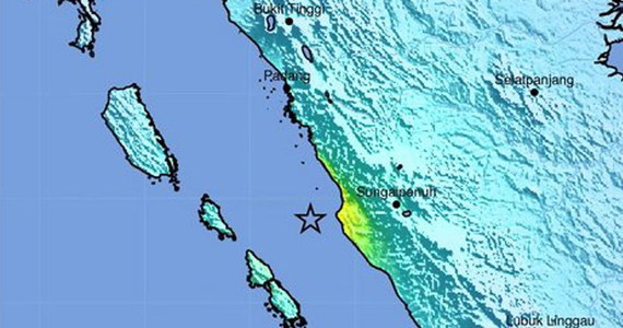 Trzęsienie ziemi u wybrzeży indonezyjskiej Sumatry. Jak poinformowała amerykańska służba sejsmologiczna USGS, wstrząsy miały siłę 6,5 stopnia w skali Richtera. Nie wydano ostrzeżenia przed tsunami.