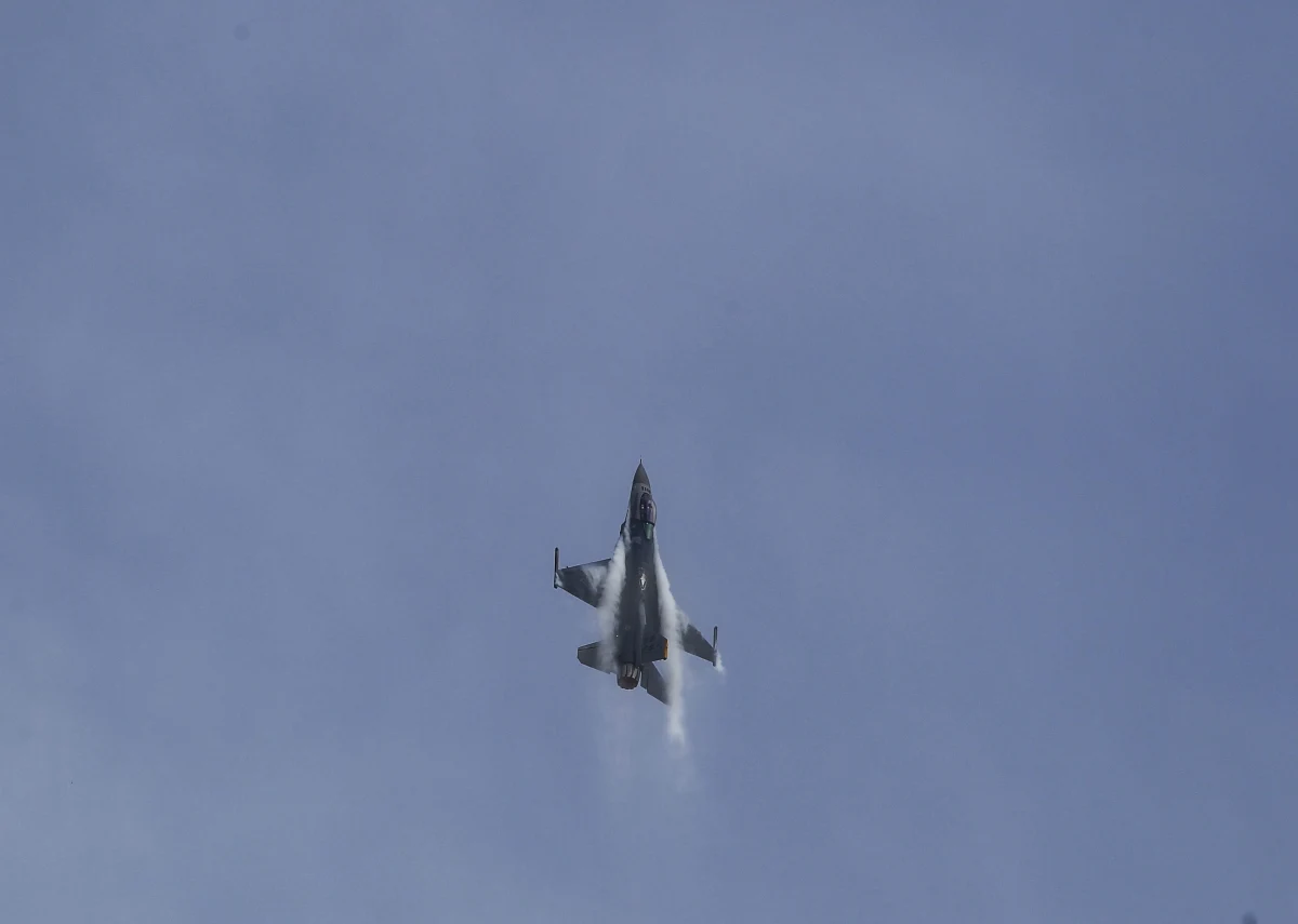 W USA rozbiły się dwa samoloty wojskowe należące do elitarnych jednostek. Zginął jeden z pilotów - poinformowały amerykańskie media, które podkreślają, że w ciągu ostatniego tygodnia siły powietrzne USA straciły w wypadkach cztery maszyny.