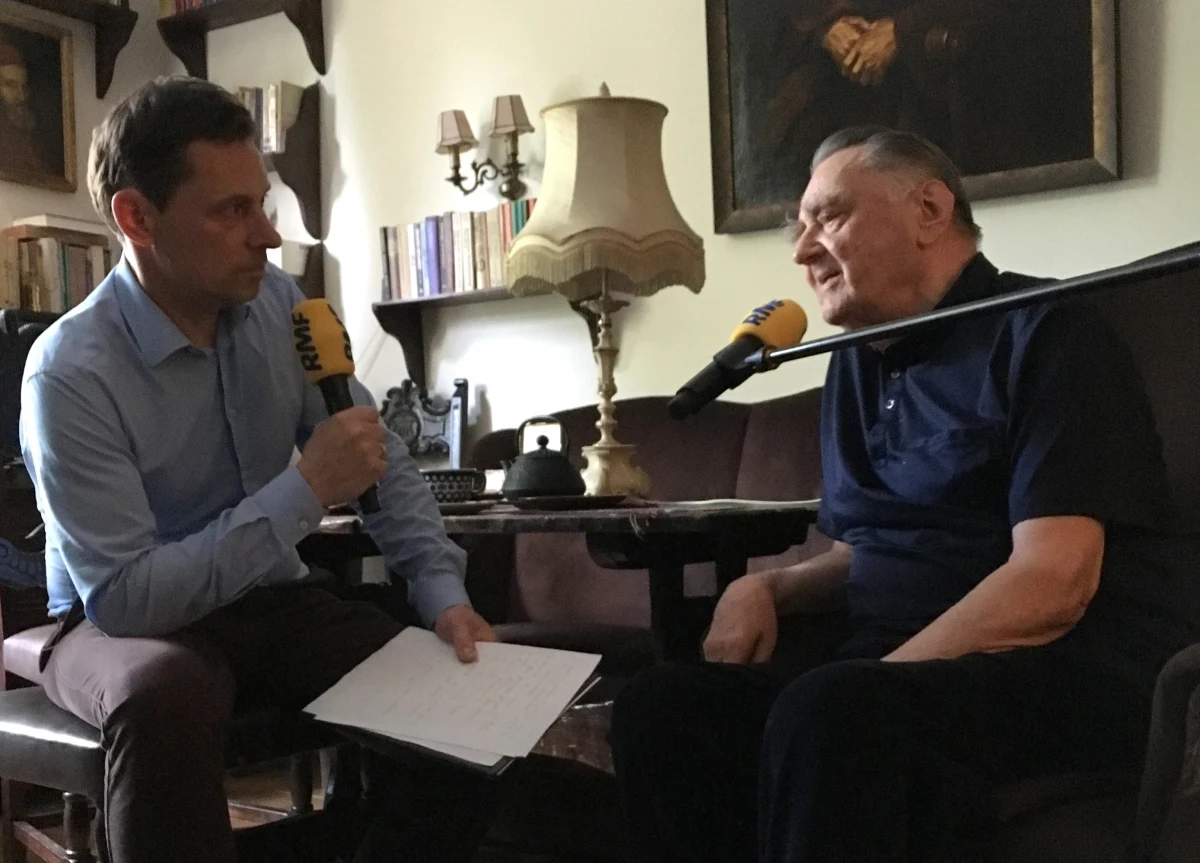 Nie żyje Jan Olszewski. Były premier miał 89 lat. Kilka dni temu trafił do szpitala, po tym jak zasłabł w domu. Przypominamy ostatnią rozmowę z Janem Olszewskim w RMF FM - przeprowadzoną 4 czerwca 2016 roku, z okazji 27. rocznicy wyborów parlamentarnych przeprowadzonych po uzgodnieniach Okrągłego Stołu. 