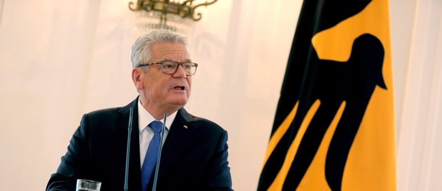 Joachim Gauck swoją decyzję o tym, że nie będzie ubiegał się o ponowny wybór na najwyższy urząd w państwie, argumentował zaawansowanym wiekiem. Polityk ma 76 lat.
