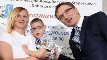 Zbigniew Ziobro przekaże swoje środki z 500+ rodzinie chorego 7-latka