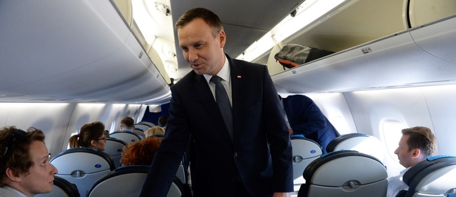 Prezydent Andrzej Duda z małżonką Agatą Kornhauser-Dudą przybyli w środę wieczorem do Danii. Dwudniową wizytę prezydent rozpocznie w czwartek od udziału w polsko-duńskim forum biznesowym, spotka się także z duńskim premierem Larsem Lokke Rasmussenem.​ Tematem rozmów prezydenta mają być m.in. lipcowy szczyt NATO w Warszawie i współpraca w regionie Morza Bałtyckiego. 