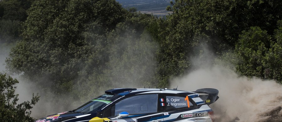 Obrońca tytułu Francuz Sebastien Ogier (VW Polo WRC) prowadzi po pierwszym dniu w rozgrywanym na Sardynii Rajdzie Włoch, szóstej rundzie samochodowych mistrzostw świata. W tym roku nie startuje żadna polska załoga.