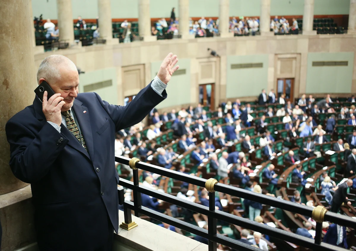 W piątek Sejm wybrał Adama Glapińskiego na nowego prezesa Narodowego Banku Polskiego. Glapiński zastąpi na tym stanowisku Marka Belkę, któremu kończy się kadencja. 