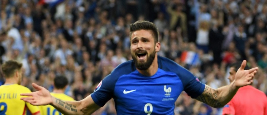 Na Stade de France odbył się pierwszy mecz Euro 2016. Gospodarze turnieju wygrali 2:1 z Rumunią. Strzelcem pierwszego gola mistrzostw został Olivier Giroud. 