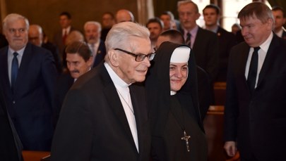 Kard. Franciszek Macharski jest w szpitalu. Jego stan jest bardzo poważny