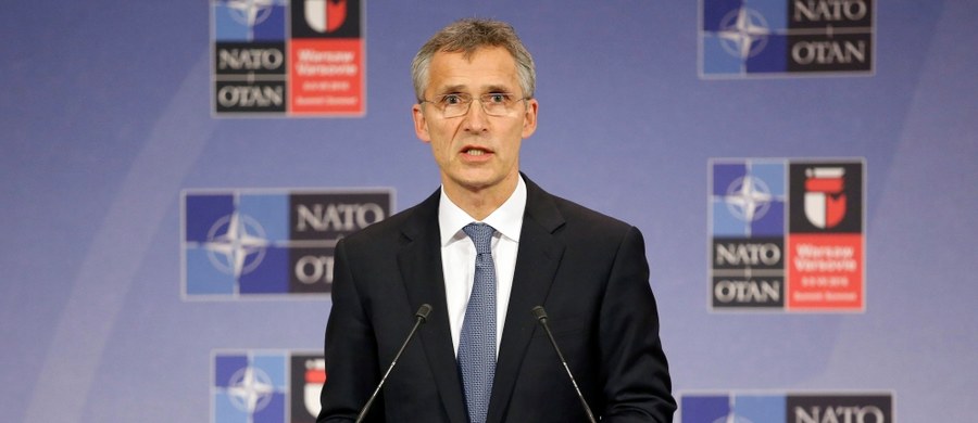 Obradujący w Brukseli ministrowie obrony państw NATO potwierdzili decyzje o wzmocnieniu wschodniej flanki Sojuszu i rozmieszczeniu czterech batalionów w Polsce i krajach bałtyckich - poinformował sekretarz generalny NATO Jens Stoltenberg.