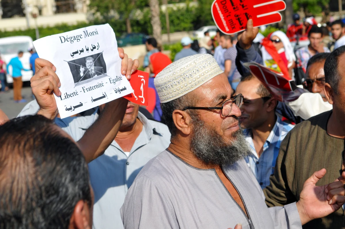 Sąd w Kairze skazał byłego prezydenta Egiptu Mohammeda Murasiego na dożywotnie więzienie za szpiegostwo na rzecz Kataru. W tym samym procesie skazano sześć osób, w tym trzech dziennikarzy, na karę śmierci.