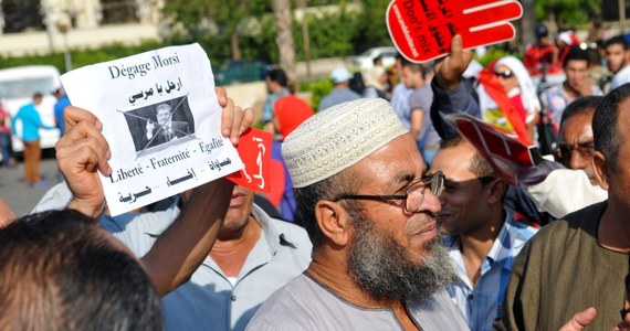 Sąd w Kairze skazał byłego prezydenta Egiptu Mohammeda Murasiego na dożywotnie więzienie za szpiegostwo na rzecz Kataru. W tym samym procesie skazano sześć osób, w tym trzech dziennikarzy, na karę śmierci.