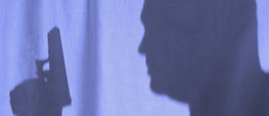 ​Przesłuchiwany w charakterze świadka w związku z zaginięciem 50-letniej kobiety, rolnik z kolumbijskiego Guarne wyznał, że ma na swym koncie ok. 20 zabójstw, w tym - swojej żony i dwójki dzieci. Ciała ukrył w ogrodzie - poinformowało w sobotę biuro Prokuratora Generalnego.