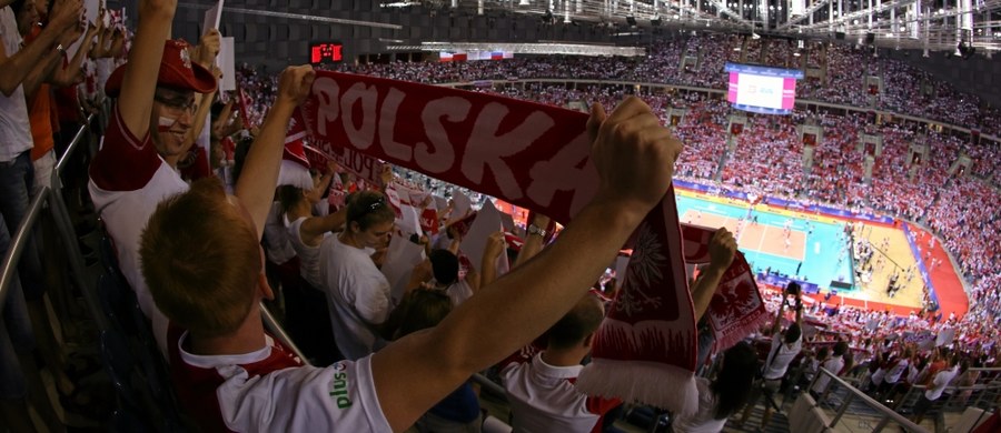 Polscy siatkarze przegrali z Serbią 0:3 (20:25, 20:25, 23:25) w swoim trzecim meczu Ligi Światowej. W Kaliningradzie w turnieju tzw. elity biało-czerwoni w piątek pokonali Bułgarów 3:1, a w sobotę ulegli mistrzom olimpijskim Rosjanom 0:3.