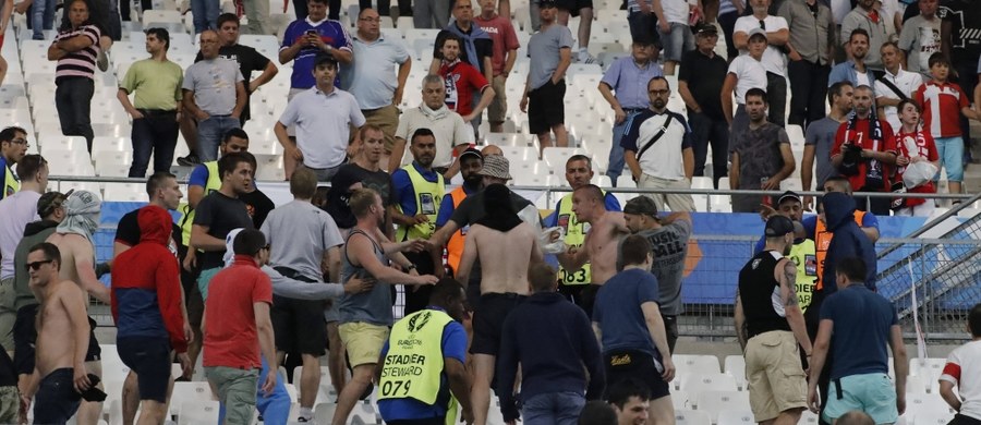 Od początku Euro 2016 na terenie Francji, gdzie odbywają się mistrzostwa, zatrzymano 577 kibiców. 344 z nich aresztowano. Dziesięć dni rozgrywek podsumowało Francuskie Ministerstwo Spraw Wewnętrznych.