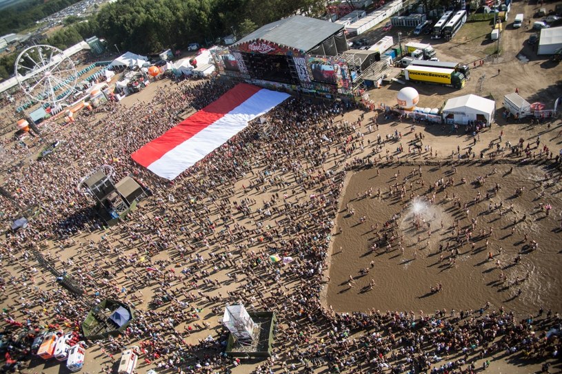 Wobec braku flagi na niebie tworzonej przez samoloty Iskra, fani Przystanku Woodstock planują na rozpoczęcie tegorocznej edycji swoją własną akcję specjalną.