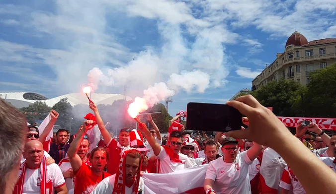 Polacy przed Stade Velodrome. Wideo