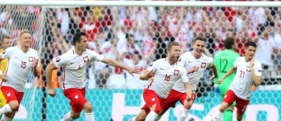 Media w Szwajcarii ostrożnie oceniają szanse swoich piłkarzy w meczu z Polską w 1/8 finału Euro we Francji. Uważają, że biało-czerwoni są do przejścia, ale przypominają, że ostatnią wygraną odnieśli 40 lat temu. Zwracają uwagę na słabą formę Roberta Lewandowskiego.