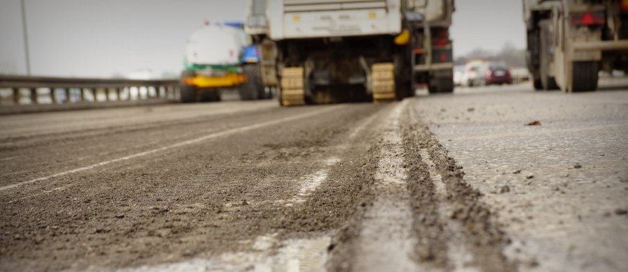 20 lipca br. przejezdny ma być ostatni odcinek autostrady A4 między Rzeszowem a Jarosławiem na Podkarpaciu. Ruch na tym fragmencie odbywał się będzie jednak z utrudnieniami - poinformowała rzeczniczka GDDKiA w Rzeszowie Joanna Rarus.
