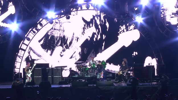 Fragment koncertu Red Hot Chili Peppers na Open'er Festival 2016.