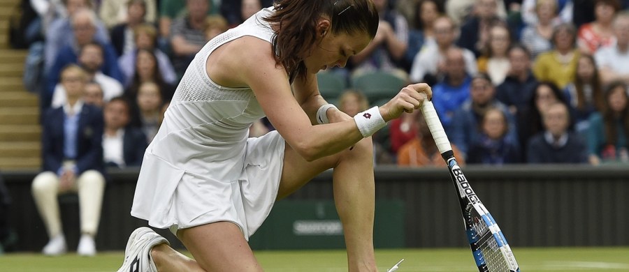 Rozstawiona z "trójką" Agnieszka Radwańska w sobotę zagra o dziewiąty w karierze występ w 1/8 finału wielkoszlemowego Wimbledonu. Polska tenisistka, która była o krok od odpadnięcia w 2. rundzie londyńskiego turnieju, zmierzy się z Czeszką Kateriną Siniakovą.