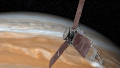 Sonda Juno już na orbicie Jowisza