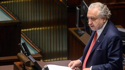 Sejm odesłał do komisji projekt ustawy o TK. Rzepliński przestrzega posłów przed jej przyjęciem